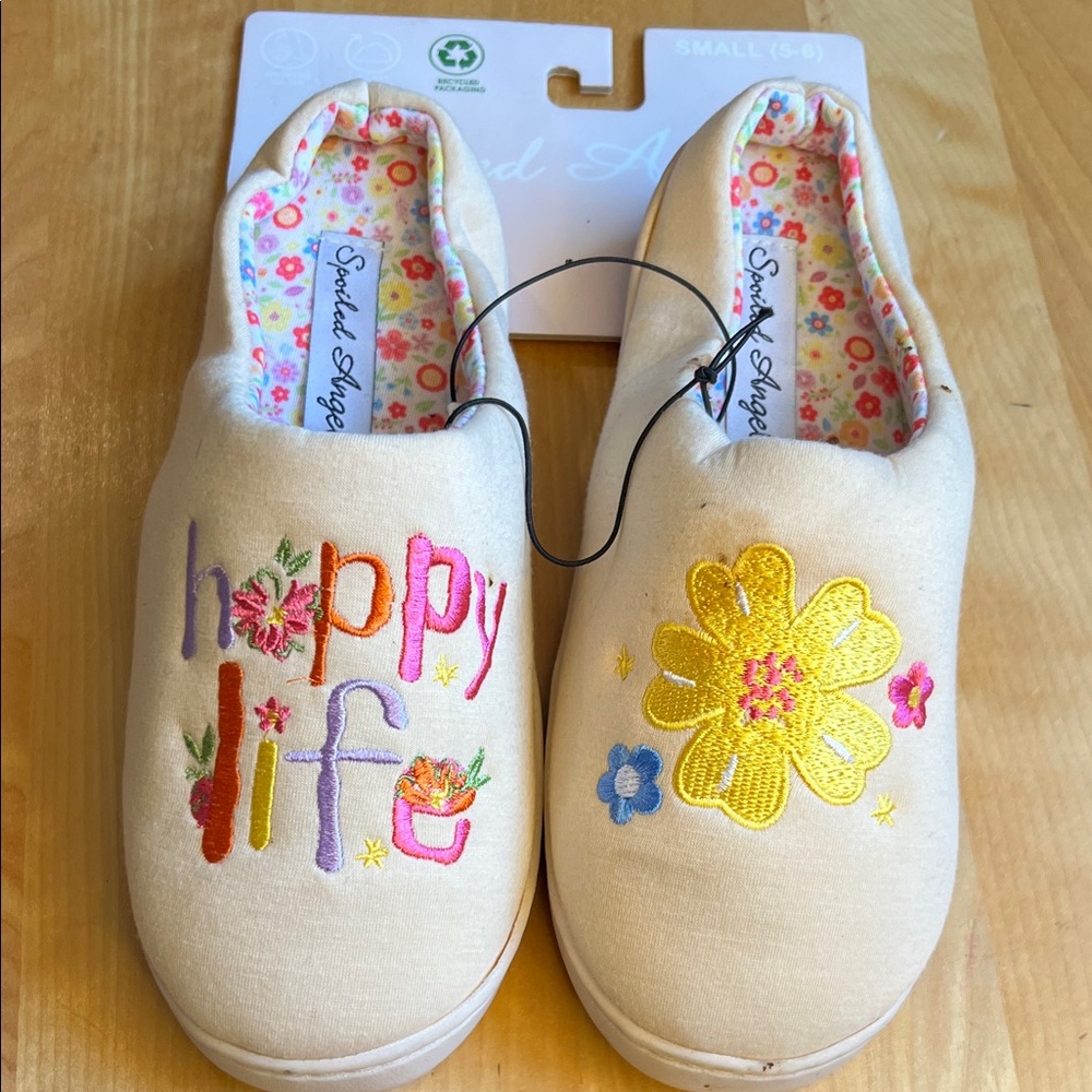 Kids 'Happy Life' Cream Slip-On Slippers with Embroidered Floral Accents